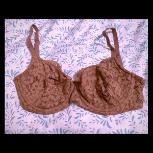 Victoria’s Secret Lace unlined bra